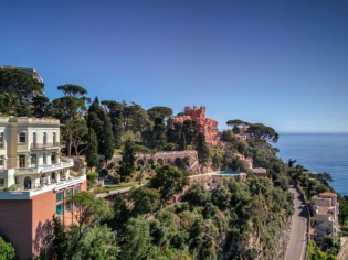 A Nice, l'ancienne villa de Sean Connery est à vendre